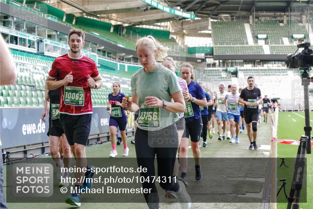 13.09.2026 - 21. swb-Marathon Bremen Michael Burmester http://msf.ph/oto/10474311 13.09.2026 13:15:56 Laufen im Stadion 134, 143, 153, 231, 263, 266, 271, 300, 414, 598, 612, 653, 990, 1008, 1047, 1185, 1312, 1465, 1539, 1874, 2013, 2218, 2235, 2259, 2314, 2351, 2359, 2363, 2385, 2386, 2466, 2468, 2484, 2494, 2562, 2579, 2664, 2667, 2678, 2690, 2691, 2698, 2737, 2760, 2778, 2783, 2799, 2838, 2846, 2859, 2861, 2865, 2874, 2958, 2974, 2978, 2996, 3001, 3075, 3133, 3157, 3165, 3185, 3237, 3265, 3331, 3355, 3382, 3387, 3486, 3501, 3512, 3670, 3680, 3829, 4034, 4080, 4306, 703 meine-sportfotos.de