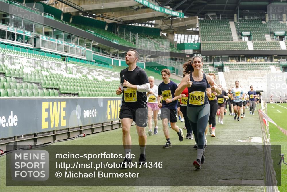 13.09.2026 - 21. swb-Marathon Bremen Michael Burmester http://msf.ph/oto/10474346 13.09.2026 10:38:17 Laufen im Stadion 10090, 10091, 10150, 10168, 10186, 10188, 10190, 10205, 10238, 10259, 10260, 10273, 10274, 10283, 10305, 10315, 10323, 10327, 10331, 10332, 10360, 10370, 10375, 10376, 10404, 10432, 10444, 10457, 10465, 10469, 10488, 10500, 10516, 10526, 10595, 10598, 10630, 10645, 10654, 10659, 10661, 10663, 10674, 10681, 10682, 10695, 10697, 10802, 10823 meine-sportfotos.de