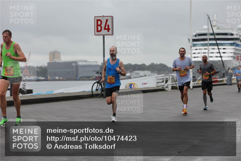 13.09.2026 - Kiel Lauf Andreas Tolksdorf http://msf.ph/oto/10474423 13.09.2026 11:45:49 Kiellinie 5639, 4, 9071, 11637, 3 meine-sportfotos.de