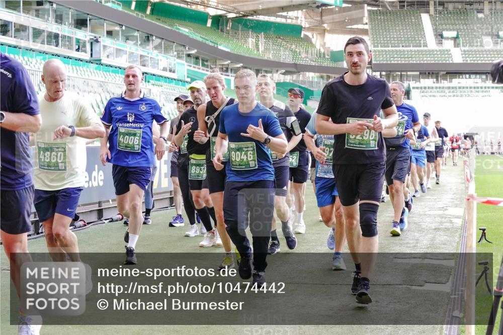 13.09.2026 - 21. swb-Marathon Bremen Michael Burmester http://msf.ph/oto/10474442 13.09.2026 13:15:59 Laufen im Stadion 134, 143, 153, 231, 263, 266, 271, 300, 414, 598, 612, 653, 990, 1047, 1185, 1312, 1465, 1539, 1825, 1874, 2013, 2218, 2235, 2259, 2351, 2359, 2363, 2381, 2385, 2386, 2466, 2468, 2484, 2494, 2562, 2579, 2664, 2667, 2678, 2690, 2691, 2698, 2737, 2760, 2778, 2783, 2799, 2846, 2859, 2861, 2865, 2874, 2958, 2974, 2996, 3001, 3075, 3133, 3157, 3165, 3185, 3237, 3265, 3331, 3355, 3366, 3382, 3387, 3486, 3501, 3512, 3670, 3680, 3829, 4034, 4080, 4306, 703 meine-sportfotos.de