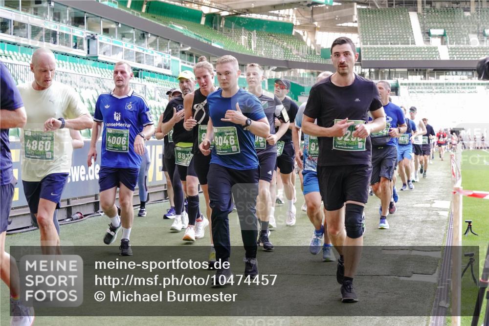 13.09.2026 - 21. swb-Marathon Bremen Michael Burmester http://msf.ph/oto/10474457 13.09.2026 13:16:00 Laufen im Stadion 134, 143, 153, 231, 263, 266, 271, 300, 414, 598, 612, 653, 990, 1047, 1185, 1312, 1465, 1539, 1825, 1874, 2013, 2218, 2235, 2259, 2351, 2359, 2363, 2381, 2385, 2386, 2466, 2468, 2484, 2494, 2562, 2579, 2664, 2667, 2678, 2690, 2691, 2698, 2737, 2760, 2778, 2783, 2799, 2846, 2859, 2861, 2865, 2874, 2958, 2974, 2996, 3001, 3075, 3133, 3157, 3165, 3185, 3237, 3265, 3331, 3355, 3366, 3382, 3387, 3486, 3501, 3512, 3670, 3680, 3829, 4034, 4080, 4306, 703 meine-sportfotos.de