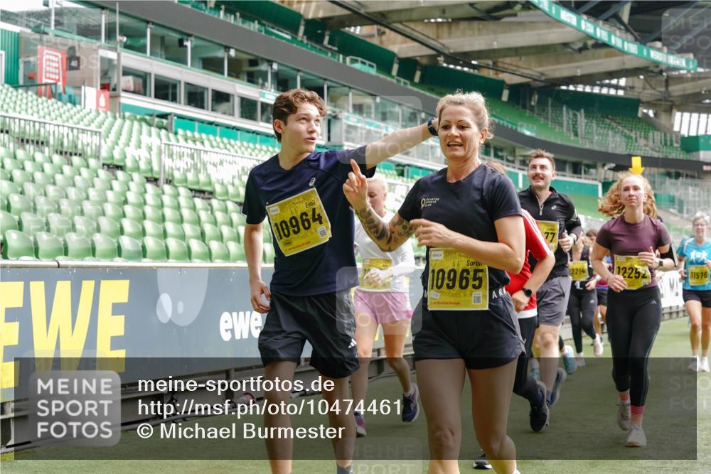 13.09.2026 - 21. swb-Marathon Bremen Michael Burmester http://msf.ph/oto/10474461 13.09.2026 10:38:20 Laufen im Stadion 10090, 10091, 10150, 10168, 10186, 10188, 10190, 10204, 10205, 10238, 10259, 10260, 10273, 10274, 10283, 10305, 10315, 10323, 10327, 10331, 10332, 10360, 10363, 10364, 10370, 10375, 10376, 10404, 10432, 10444, 10457, 10465, 10469, 10488, 10516, 10526, 10595, 10598, 10630, 10645, 10654, 10659, 10661, 10663, 10674, 10681, 10682, 10686, 10695, 10697, 10802, 10823 meine-sportfotos.de