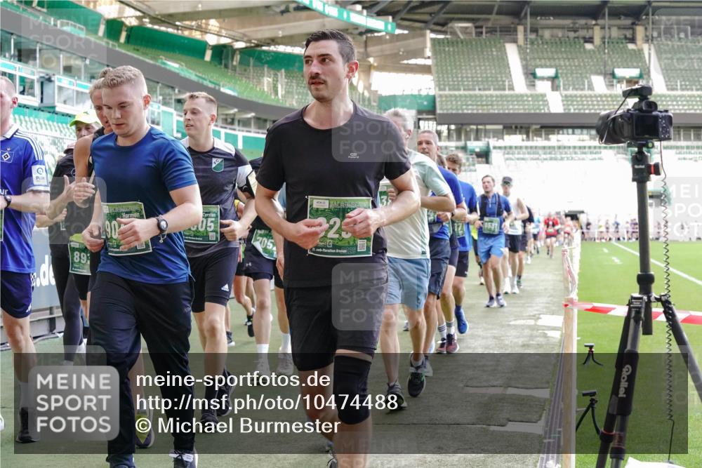 13.09.2026 - 21. swb-Marathon Bremen Michael Burmester http://msf.ph/oto/10474488 13.09.2026 13:16:00 Laufen im Stadion 134, 143, 153, 231, 263, 266, 271, 300, 414, 598, 612, 653, 990, 1047, 1185, 1312, 1465, 1539, 1825, 1874, 2013, 2218, 2235, 2259, 2351, 2359, 2363, 2381, 2385, 2386, 2466, 2468, 2484, 2494, 2562, 2579, 2664, 2667, 2678, 2690, 2691, 2698, 2737, 2760, 2778, 2783, 2799, 2846, 2859, 2861, 2865, 2874, 2958, 2974, 2996, 3001, 3075, 3133, 3157, 3165, 3185, 3237, 3265, 3331, 3355, 3366, 3382, 3387, 3486, 3501, 3512, 3670, 3680, 3829, 4034, 4080, 4306, 703 meine-sportfotos.de