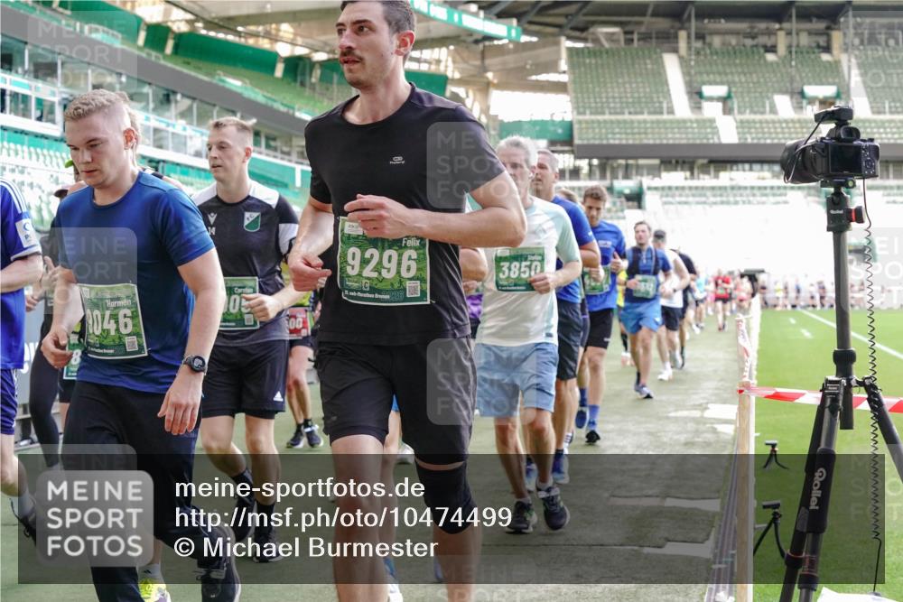 13.09.2026 - 21. swb-Marathon Bremen Michael Burmester http://msf.ph/oto/10474499 13.09.2026 13:16:00 Laufen im Stadion 134, 143, 153, 231, 263, 266, 271, 300, 414, 598, 612, 653, 990, 1047, 1185, 1312, 1465, 1539, 1825, 1874, 2013, 2218, 2235, 2259, 2351, 2359, 2363, 2381, 2385, 2386, 2466, 2468, 2484, 2494, 2562, 2579, 2664, 2667, 2678, 2690, 2691, 2698, 2737, 2760, 2778, 2783, 2799, 2846, 2859, 2861, 2865, 2874, 2958, 2974, 2996, 3001, 3075, 3133, 3157, 3165, 3185, 3237, 3265, 3331, 3355, 3366, 3382, 3387, 3486, 3501, 3512, 3670, 3680, 3829, 4034, 4080, 4306, 703 meine-sportfotos.de
