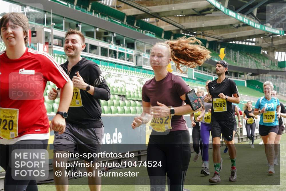 13.09.2026 - 21. swb-Marathon Bremen Michael Burmester http://msf.ph/oto/10474524 13.09.2026 10:38:21 Laufen im Stadion 10090, 10091, 10150, 10168, 10186, 10188, 10190, 10204, 10205, 10238, 10259, 10260, 10273, 10274, 10283, 10305, 10315, 10323, 10327, 10331, 10332, 10360, 10363, 10364, 10370, 10375, 10376, 10404, 10432, 10444, 10457, 10465, 10469, 10488, 10516, 10526, 10595, 10598, 10630, 10645, 10654, 10659, 10661, 10663, 10674, 10681, 10682, 10686, 10695, 10697, 10802, 10823 meine-sportfotos.de