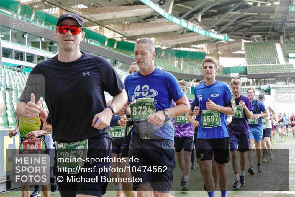 13.09.2026 - 21. swb-Marathon Bremen Michael Burmester http://msf.ph/oto/10474562 13.09.2026 13:16:03 Laufen im Stadion 134, 143, 153, 231, 263, 266, 271, 300, 414, 598, 612, 653, 990, 1047, 1185, 1312, 1465, 1539, 1825, 1874, 2013, 2218, 2235, 2259, 2351, 2359, 2363, 2381, 2385, 2386, 2466, 2468, 2484, 2494, 2562, 2579, 2664, 2667, 2678, 2690, 2691, 2698, 2737, 2760, 2778, 2783, 2797, 2799, 2846, 2859, 2861, 2865, 2874, 2958, 2974, 2996, 3001, 3075, 3133, 3157, 3165, 3185, 3237, 3265, 3331, 3355, 3366, 3382, 3387, 3486, 3501, 3512, 3670, 3680, 3829, 4034, 4080, 4306, 703 meine-sportfotos.de