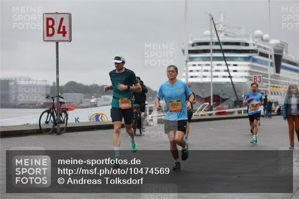 13.09.2026 - Kiel Lauf Andreas Tolksdorf http://msf.ph/oto/10474569 13.09.2026 11:46:04 Kiellinie 4, 3, 5423, 2312, 3157 meine-sportfotos.de