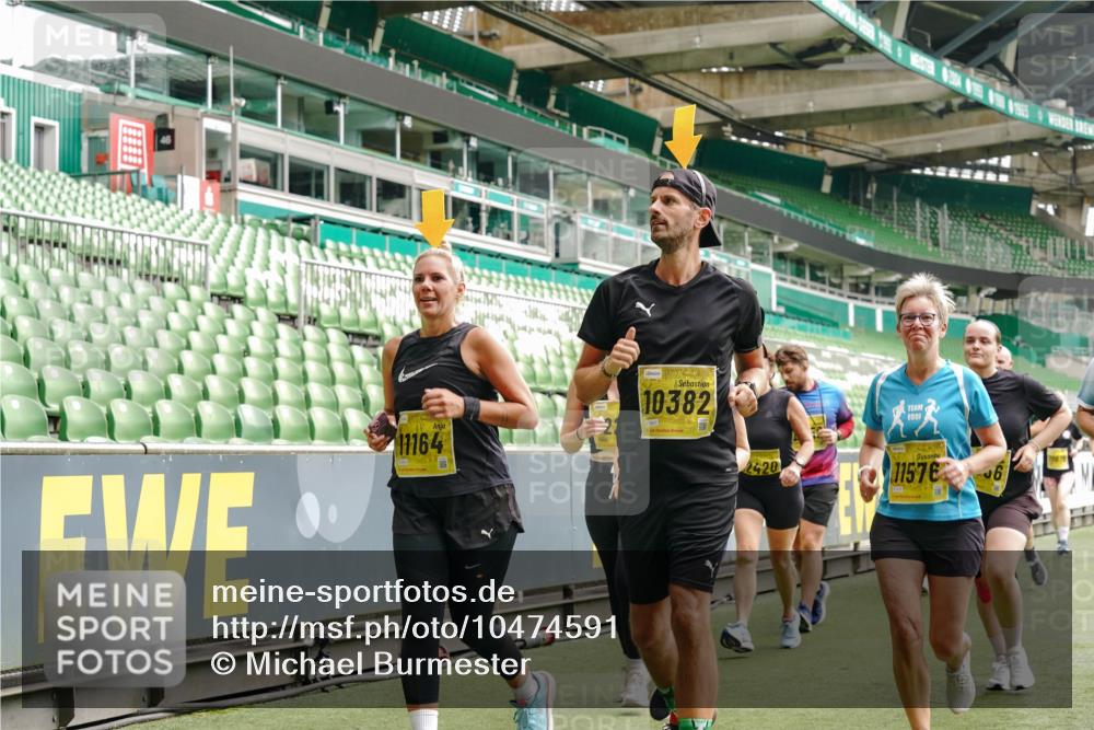 13.09.2026 - 21. swb-Marathon Bremen Michael Burmester http://msf.ph/oto/10474591 13.09.2026 10:38:23 Laufen im Stadion 10090, 10091, 10139, 10150, 10168, 10186, 10188, 10190, 10204, 10205, 10238, 10259, 10260, 10273, 10274, 10283, 10305, 10315, 10323, 10327, 10360, 10363, 10364, 10370, 10375, 10376, 10404, 10432, 10444, 10457, 10465, 10469, 10488, 10516, 10526, 10595, 10598, 10630, 10645, 10654, 10659, 10661, 10663, 10674, 10681, 10682, 10686, 10695, 10697, 10802, 10823 meine-sportfotos.de