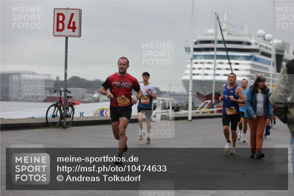 13.09.2026 - Kiel Lauf Andreas Tolksdorf http://msf.ph/oto/10474633 13.09.2026 11:46:12 Kiellinie 4, 1057, 7369, 373 meine-sportfotos.de