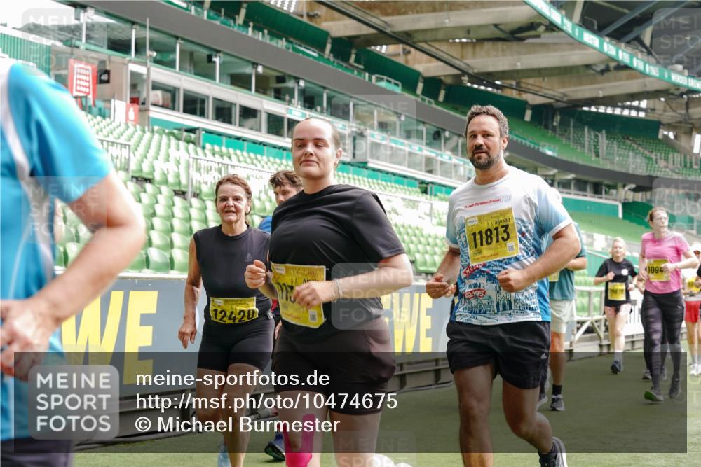13.09.2026 - 21. swb-Marathon Bremen Michael Burmester http://msf.ph/oto/10474675 13.09.2026 10:38:25 Laufen im Stadion 10090, 10091, 10139, 10150, 10168, 10186, 10188, 10190, 10204, 10205, 10238, 10259, 10260, 10273, 10274, 10283, 10305, 10315, 10323, 10327, 10360, 10363, 10364, 10370, 10375, 10376, 10378, 10404, 10432, 10444, 10457, 10465, 10469, 10488, 10505, 10516, 10526, 10595, 10598, 10630, 10645, 10654, 10661, 10663, 10664, 10674, 10681, 10682, 10686, 10695, 10697, 10802, 10823 meine-sportfotos.de