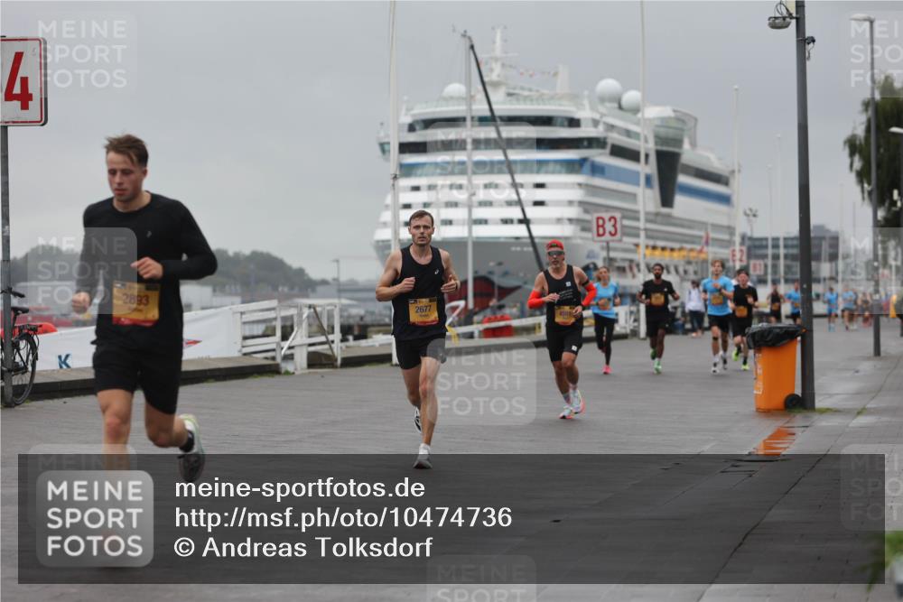 13.09.2026 - Kiel Lauf Andreas Tolksdorf http://msf.ph/oto/10474736 13.09.2026 11:46:41 Kiellinie 4, 2893, 2677, 3 meine-sportfotos.de