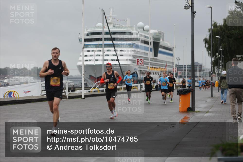 13.09.2026 - Kiel Lauf Andreas Tolksdorf http://msf.ph/oto/10474765 13.09.2026 11:46:43 Kiellinie 2677, 4591, 3 meine-sportfotos.de