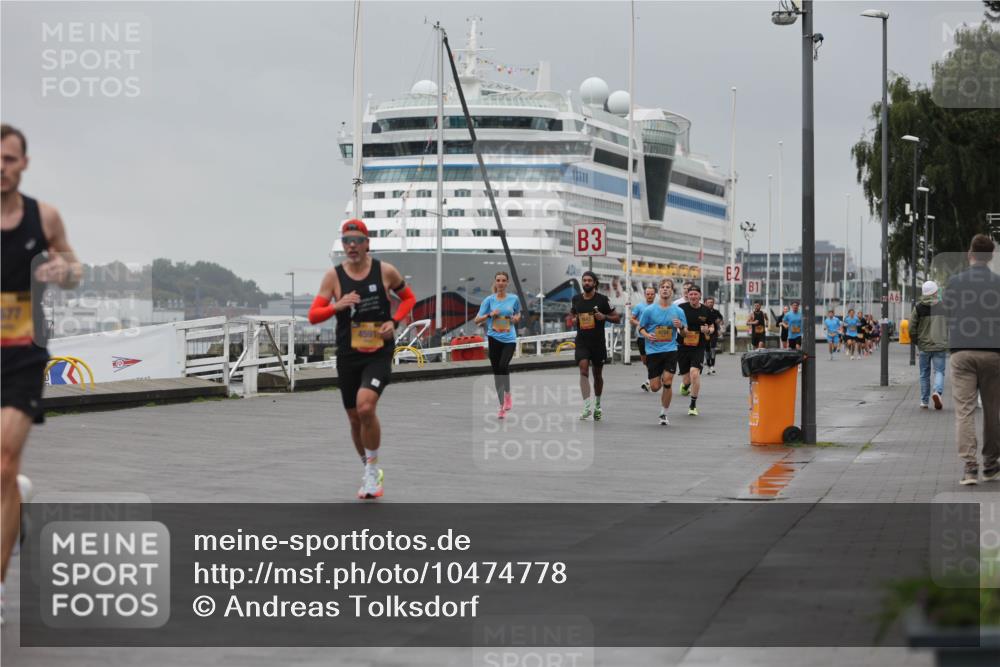 13.09.2026 - Kiel Lauf Andreas Tolksdorf http://msf.ph/oto/10474778 13.09.2026 11:46:44 Kiellinie 677, 4591, 3, 1 meine-sportfotos.de