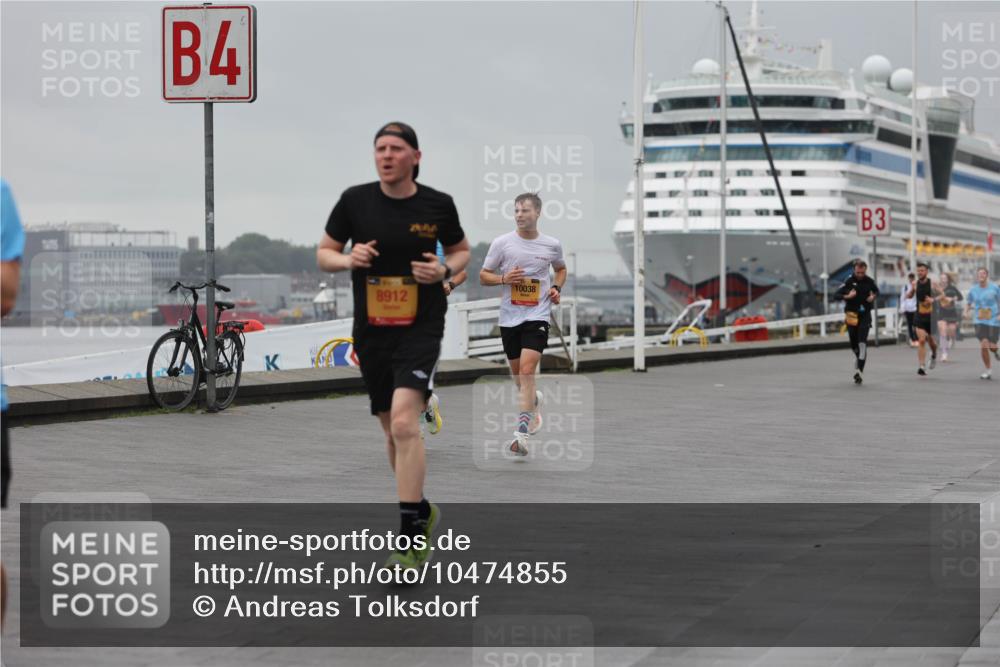 13.09.2026 - Kiel Lauf Andreas Tolksdorf http://msf.ph/oto/10474855 13.09.2026 11:46:54 Kiellinie 4, 8912, 10038, 3 meine-sportfotos.de