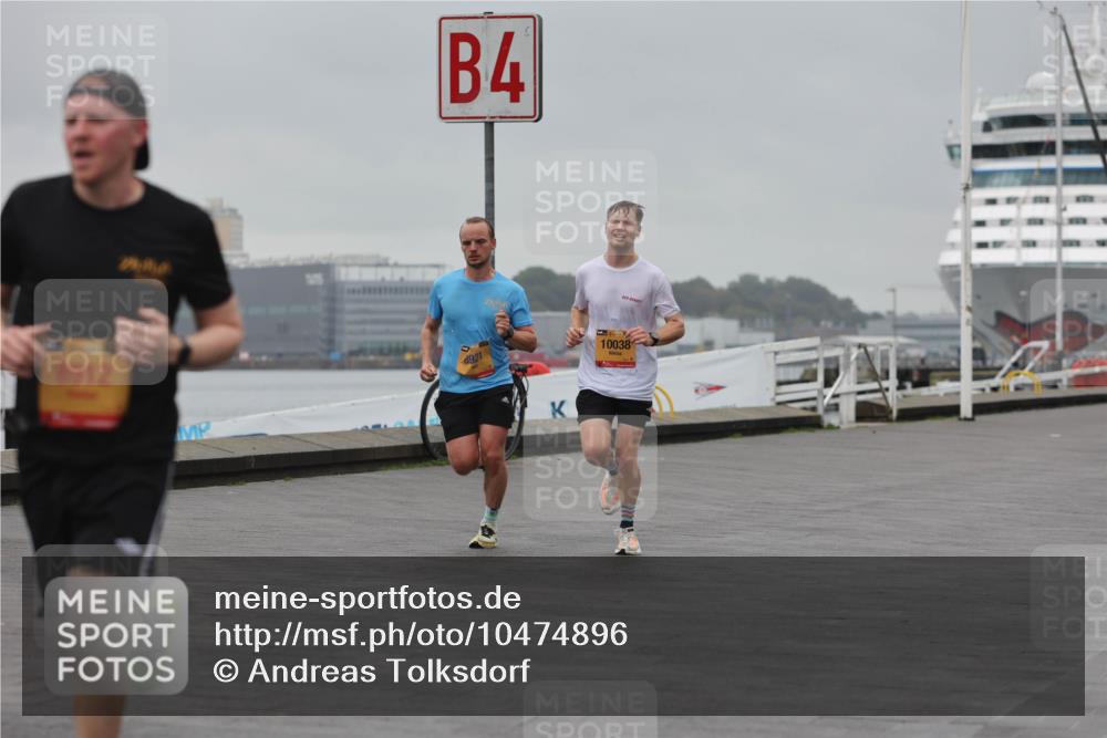 13.09.2026 - Kiel Lauf Andreas Tolksdorf http://msf.ph/oto/10474896 13.09.2026 11:46:56 Kiellinie 8912, 4, 9, 8921, 10038 meine-sportfotos.de