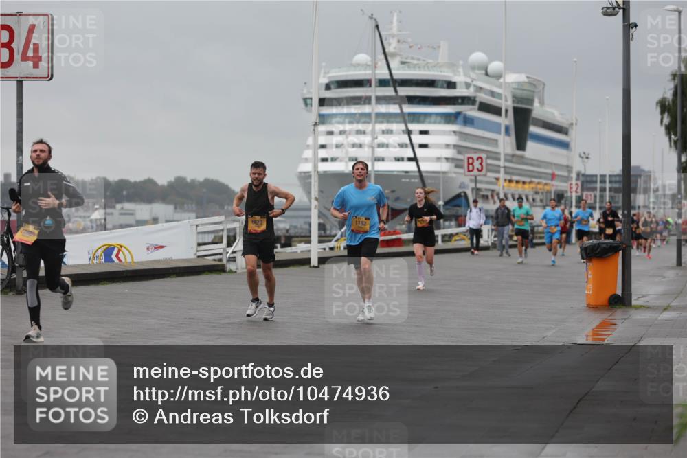 13.09.2026 - Kiel Lauf Andreas Tolksdorf http://msf.ph/oto/10474936 13.09.2026 11:47:03 Kiellinie 4, 7288, 6870, 1182, 3 meine-sportfotos.de