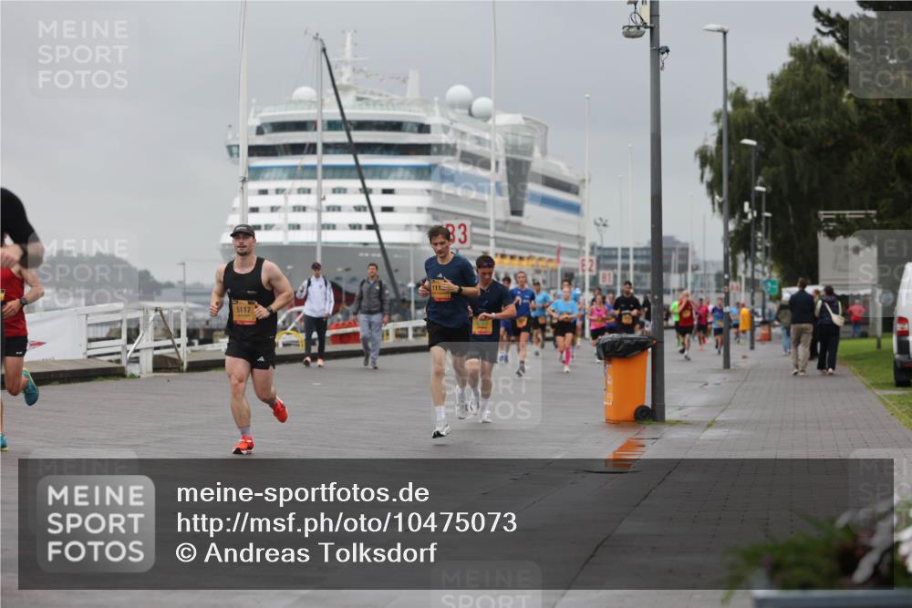 13.09.2026 - Kiel Lauf Andreas Tolksdorf http://msf.ph/oto/10475073 13.09.2026 11:47:22 Kiellinie 5117, 111, 83 meine-sportfotos.de