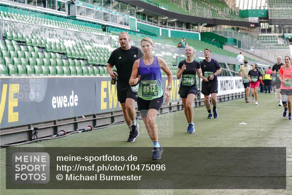 13.09.2026 - 21. swb-Marathon Bremen Michael Burmester http://msf.ph/oto/10475096 13.09.2026 13:16:21 Laufen im Stadion 134, 143, 153, 231, 263, 266, 267, 271, 449, 598, 612, 653, 990, 1047, 1057, 1185, 1312, 1465, 1539, 1813, 1825, 1874, 1987, 2013, 2218, 2235, 2259, 2351, 2359, 2363, 2381, 2385, 2386, 2466, 2468, 2484, 2550, 2562, 2579, 2586, 2664, 2667, 2678, 2698, 2760, 2778, 2783, 2797, 2799, 2821, 2846, 2859, 2874, 2958, 2974, 2996, 3001, 3075, 3133, 3157, 3165, 3185, 3213, 3237, 3265, 3331, 3355, 3366, 3382, 3387, 3479, 3486, 3501, 3506, 3512, 3670, 3829 meine-sportfotos.de