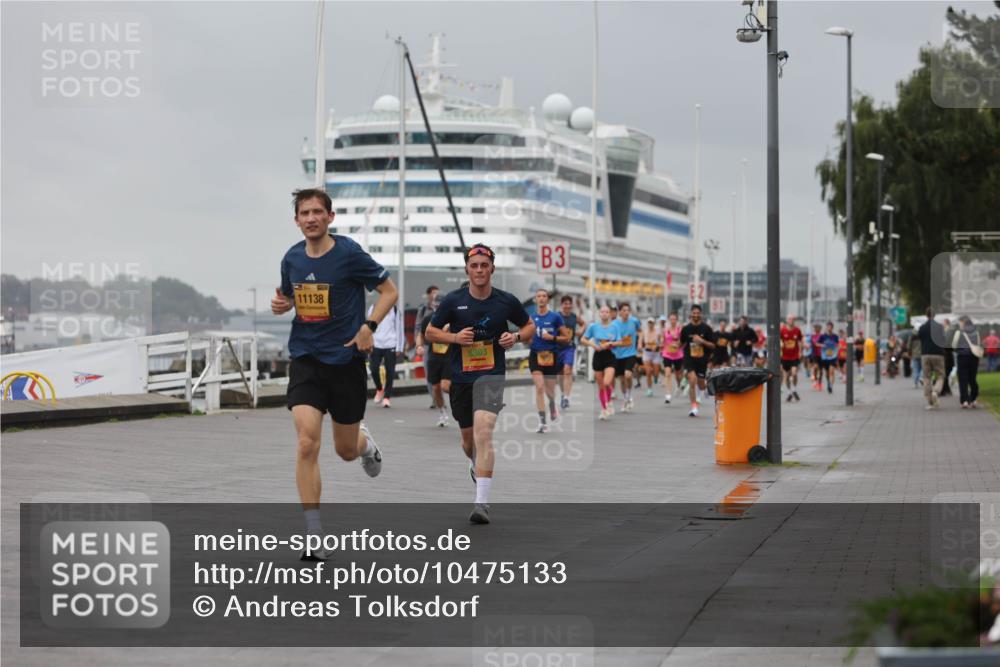 13.09.2026 - Kiel Lauf Andreas Tolksdorf http://msf.ph/oto/10475133 13.09.2026 11:47:25 Kiellinie 11138, 8303, 3 meine-sportfotos.de