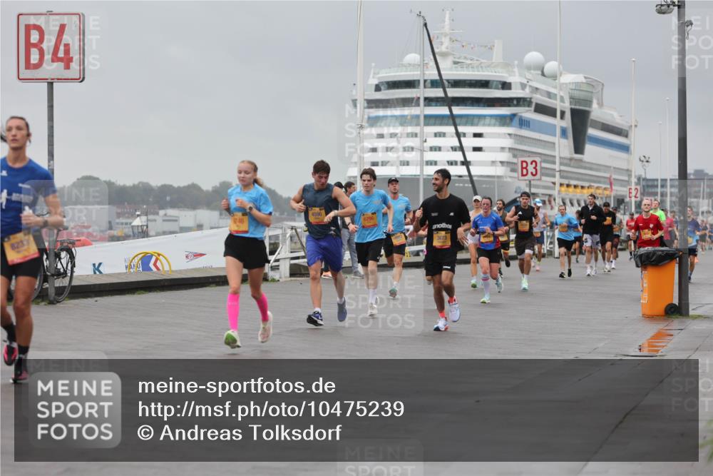 13.09.2026 - Kiel Lauf Andreas Tolksdorf http://msf.ph/oto/10475239 13.09.2026 11:47:34 Kiellinie 8233, 4, 746, 4590, 3673, 3 meine-sportfotos.de