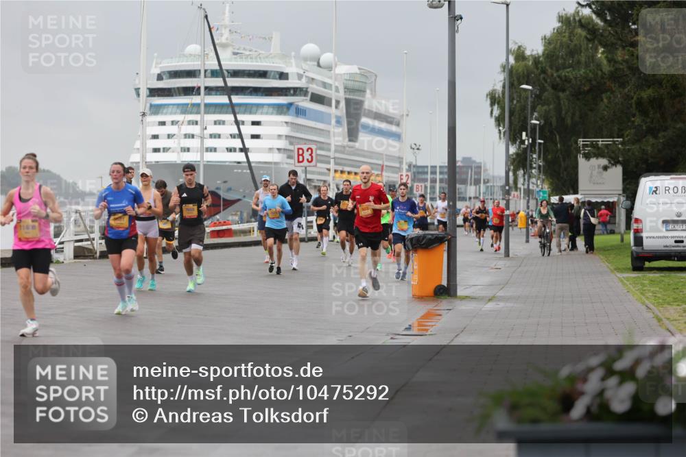 13.09.2026 - Kiel Lauf Andreas Tolksdorf http://msf.ph/oto/10475292 13.09.2026 11:47:38 Kiellinie 11408, 7659, 3, 1 meine-sportfotos.de