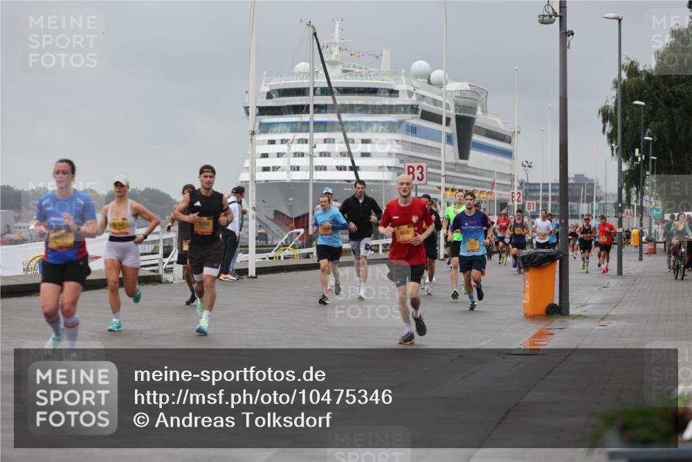 13.09.2026 - Kiel Lauf Andreas Tolksdorf http://msf.ph/oto/10475346 13.09.2026 11:47:40 Kiellinie 9767, 7659, 83, 2 meine-sportfotos.de