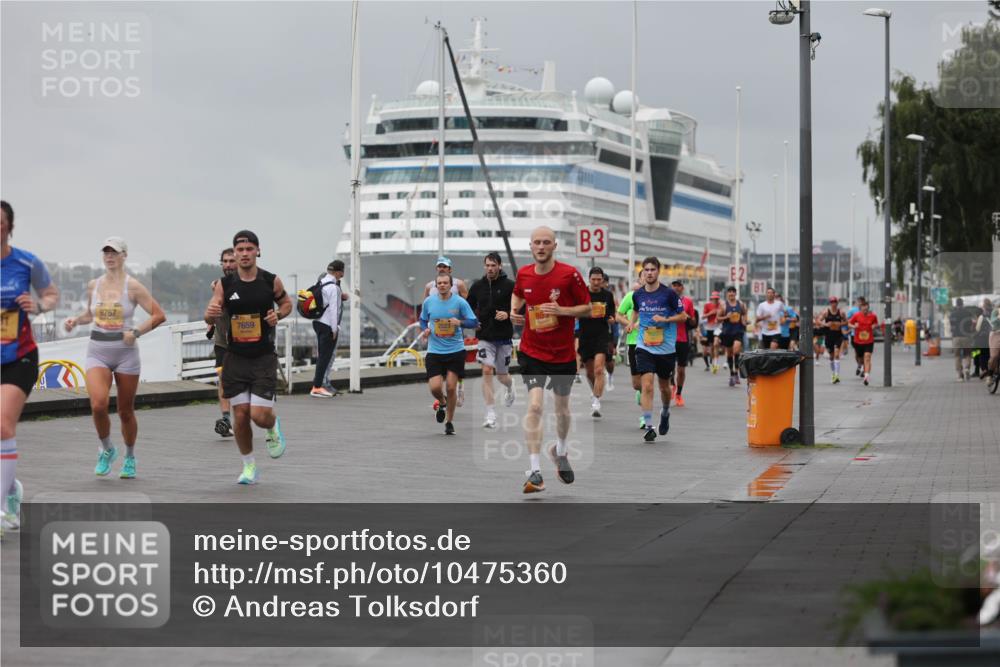 13.09.2026 - Kiel Lauf Andreas Tolksdorf http://msf.ph/oto/10475360 13.09.2026 11:47:40 Kiellinie 9767, 7659, 3, 81 meine-sportfotos.de
