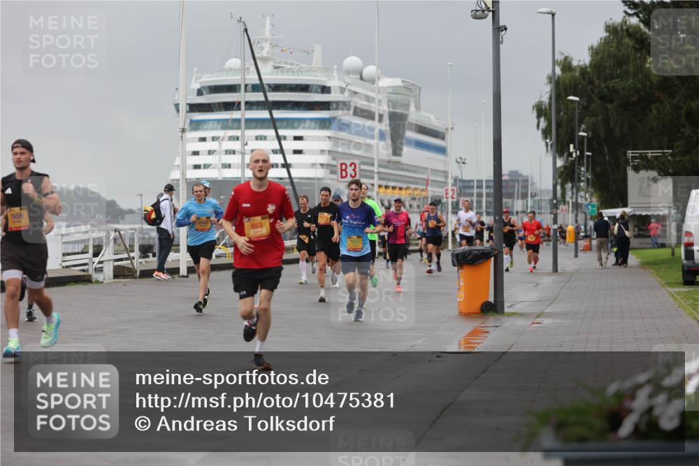 13.09.2026 - Kiel Lauf Andreas Tolksdorf http://msf.ph/oto/10475381 13.09.2026 11:47:41 Kiellinie 7659, 2523, 853, 3 meine-sportfotos.de