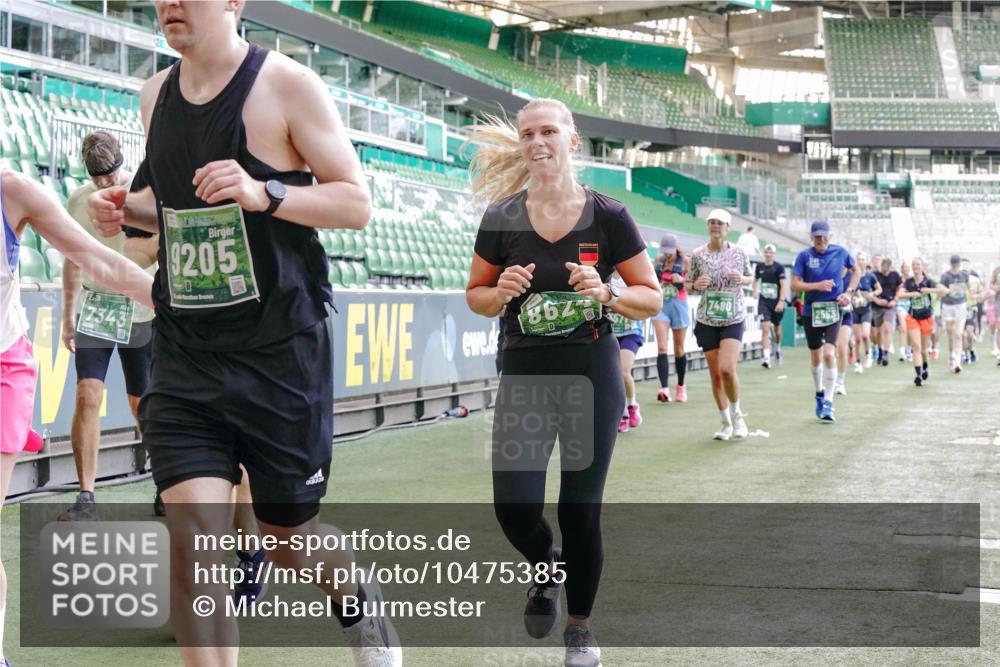 13.09.2026 - 21. swb-Marathon Bremen Michael Burmester http://msf.ph/oto/10475385 13.09.2026 13:16:30 Laufen im Stadion 134, 143, 153, 231, 263, 266, 267, 271, 449, 588, 598, 612, 653, 990, 1057, 1185, 1312, 1465, 1539, 1813, 1825, 1874, 1987, 2013, 2067, 2218, 2235, 2259, 2351, 2359, 2363, 2381, 2385, 2386, 2466, 2468, 2484, 2532, 2550, 2562, 2579, 2586, 2655, 2664, 2667, 2678, 2698, 2760, 2778, 2783, 2797, 2799, 2821, 2846, 2859, 2874, 2958, 2974, 2996, 3001, 3075, 3104, 3133, 3157, 3165, 3185, 3195, 3213, 3237, 3265, 3314, 3331, 3366, 3382, 3387, 3479, 3486, 3501, 3506, 3512, 3670, 3829 meine-sportfotos.de