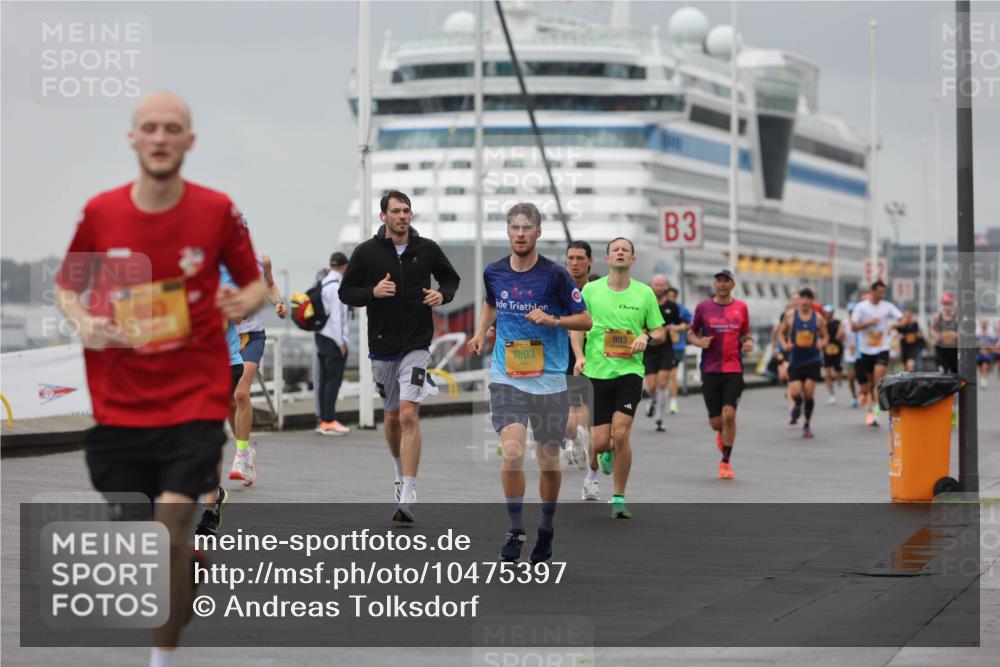 13.09.2026 - Kiel Lauf Andreas Tolksdorf http://msf.ph/oto/10475397 13.09.2026 11:47:43 Kiellinie 7003, 993, 3 meine-sportfotos.de