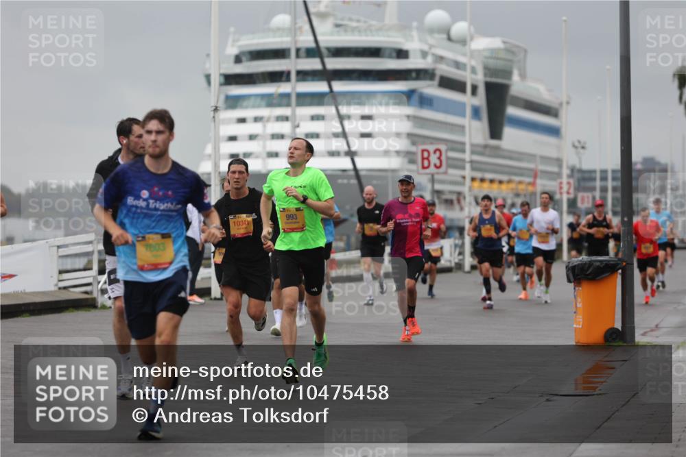 13.09.2026 - Kiel Lauf Andreas Tolksdorf http://msf.ph/oto/10475458 13.09.2026 11:47:45 Kiellinie 10341, 993, 3 meine-sportfotos.de