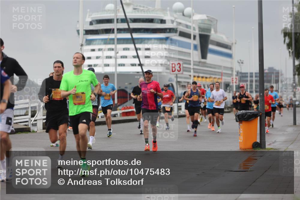 13.09.2026 - Kiel Lauf Andreas Tolksdorf http://msf.ph/oto/10475483 13.09.2026 11:47:46 Kiellinie 1034, 993, 3 meine-sportfotos.de