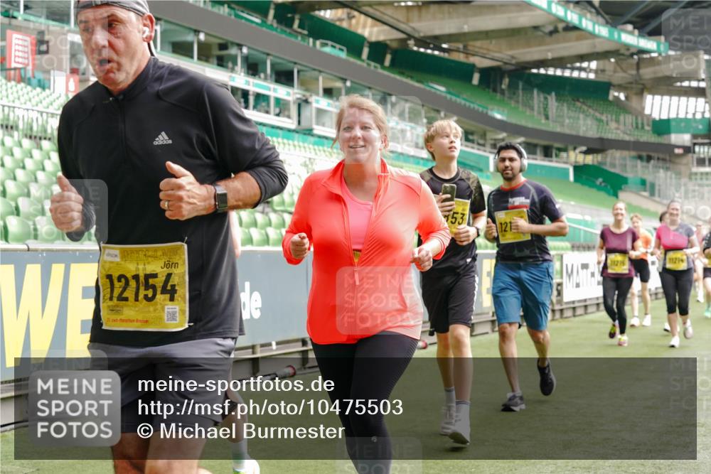 13.09.2026 - 21. swb-Marathon Bremen Michael Burmester http://msf.ph/oto/10475503 13.09.2026 10:38:50 Laufen im Stadion 10090, 10091, 10135, 10138, 10139, 10168, 10188, 10190, 10204, 10205, 10217, 10229, 10238, 10259, 10260, 10273, 10274, 10279, 10280, 10283, 10305, 10314, 10323, 10360, 10363, 10364, 10370, 10375, 10376, 10378, 10404, 10432, 10457, 10465, 10469, 10488, 10493, 10501, 10505, 10510, 10511, 10526, 10556, 10576, 10595, 10598, 10609, 10616, 10619, 10630, 10645, 10654, 10661, 10662, 10664, 10674, 10681, 10682, 10686, 10695, 10697, 10712, 10743, 10802, 10823 meine-sportfotos.de