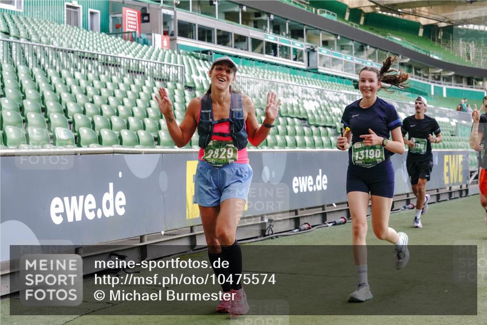 13.09.2026 - 21. swb-Marathon Bremen Michael Burmester http://msf.ph/oto/10475574 13.09.2026 13:16:37 Laufen im Stadion 134, 143, 153, 231, 263, 267, 271, 449, 588, 598, 612, 653, 990, 1057, 1185, 1312, 1465, 1539, 1813, 1825, 1874, 1987, 2013, 2067, 2096, 2218, 2235, 2259, 2351, 2359, 2363, 2381, 2385, 2386, 2389, 2468, 2532, 2550, 2562, 2579, 2586, 2655, 2664, 2667, 2678, 2698, 2760, 2778, 2783, 2797, 2799, 2821, 2846, 2859, 2874, 2958, 2974, 2996, 3001, 3075, 3104, 3133, 3157, 3165, 3185, 3195, 3213, 3237, 3265, 3314, 3331, 3366, 3382, 3387, 3479, 3486, 3501, 3506, 3512, 3829 meine-sportfotos.de