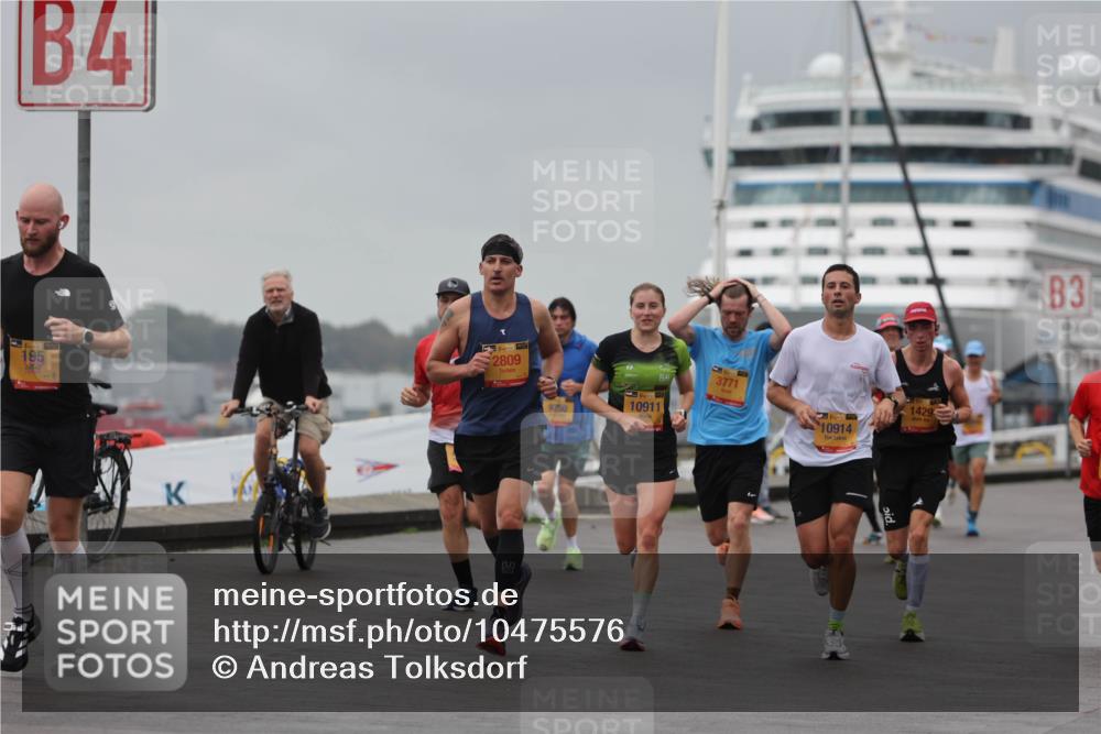 13.09.2026 - Kiel Lauf Andreas Tolksdorf http://msf.ph/oto/10475576 13.09.2026 11:47:54 Kiellinie 4, 38, 195, 2809, 39, 10911, 3771, 10914, 1429, 3 meine-sportfotos.de