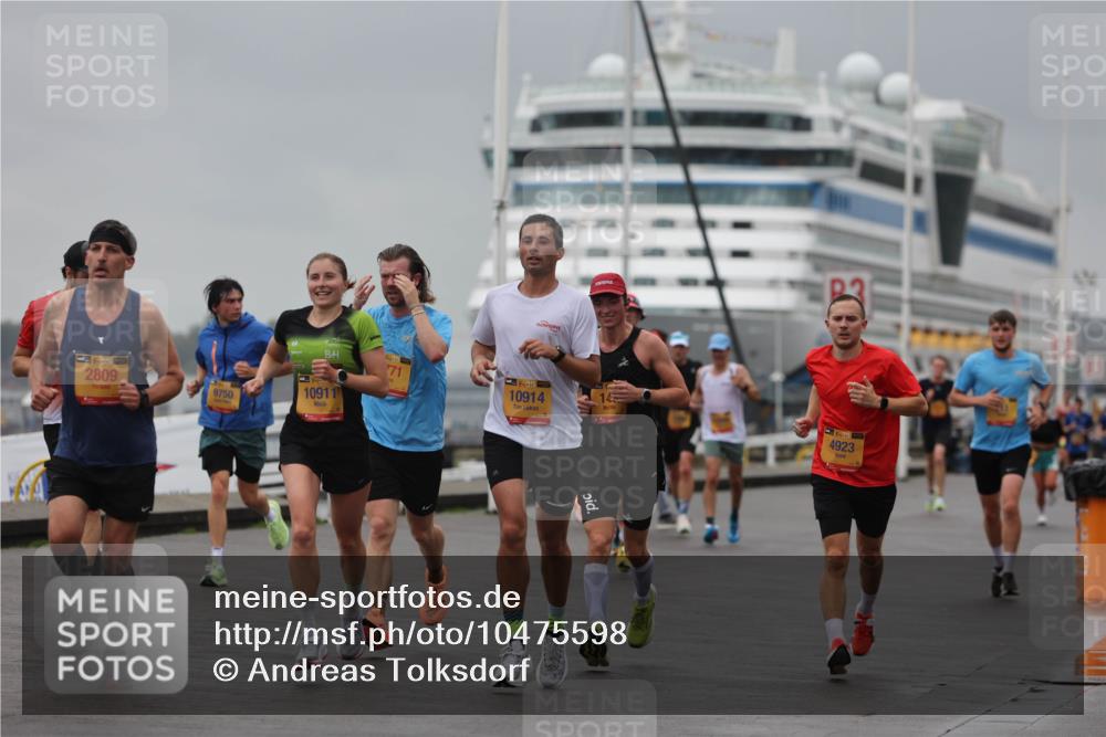 13.09.2026 - Kiel Lauf Andreas Tolksdorf http://msf.ph/oto/10475598 13.09.2026 11:47:55 Kiellinie 771, 10914, 4923, 39, 2809, 9750, 10911 meine-sportfotos.de