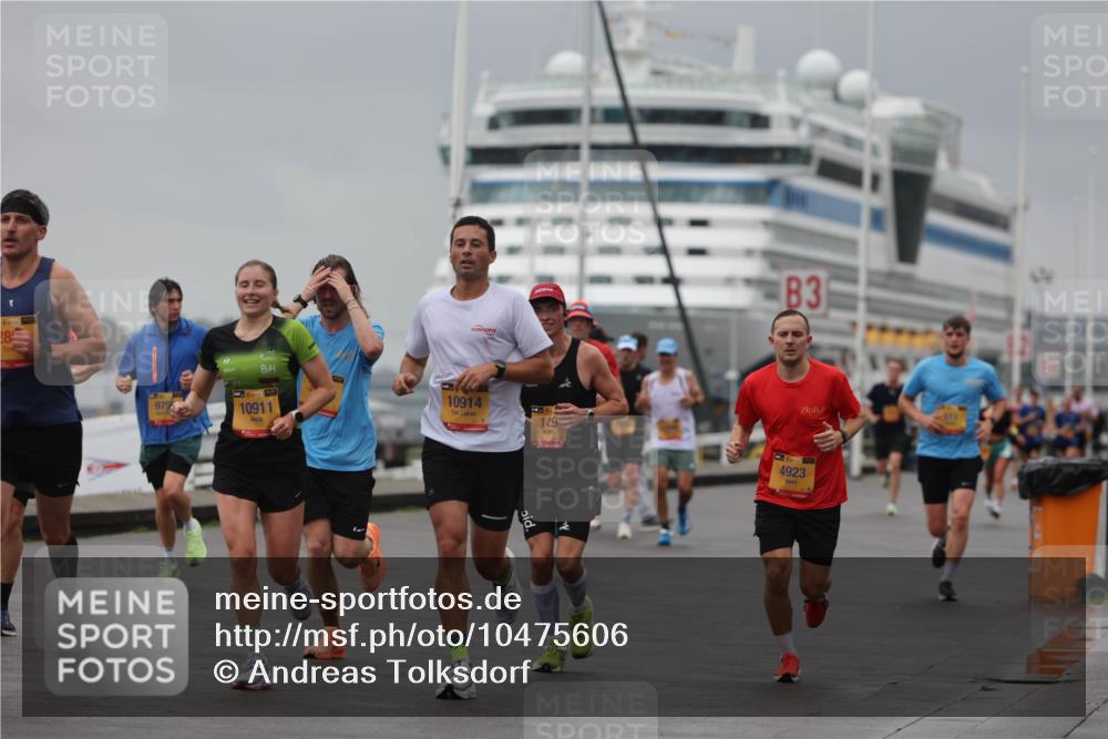 13.09.2026 - Kiel Lauf Andreas Tolksdorf http://msf.ph/oto/10475606 13.09.2026 11:47:55 Kiellinie 1, 39, 28, 975, 10911, 10914, 3, 4923 meine-sportfotos.de