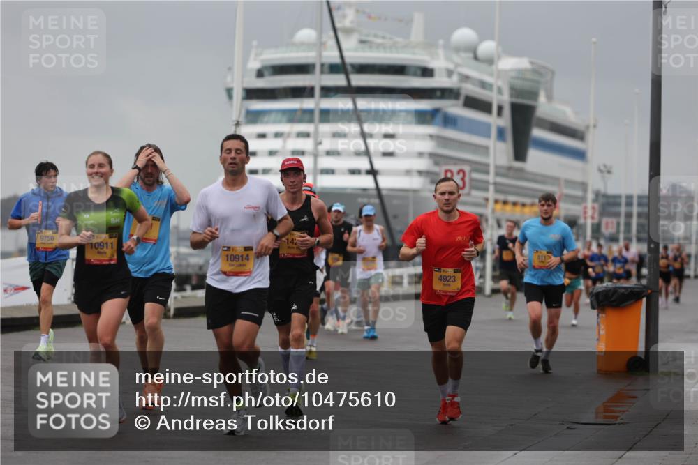 13.09.2026 - Kiel Lauf Andreas Tolksdorf http://msf.ph/oto/10475610 13.09.2026 11:47:56 Kiellinie 9750, 10911, 10914, 142, 4923, 511 meine-sportfotos.de