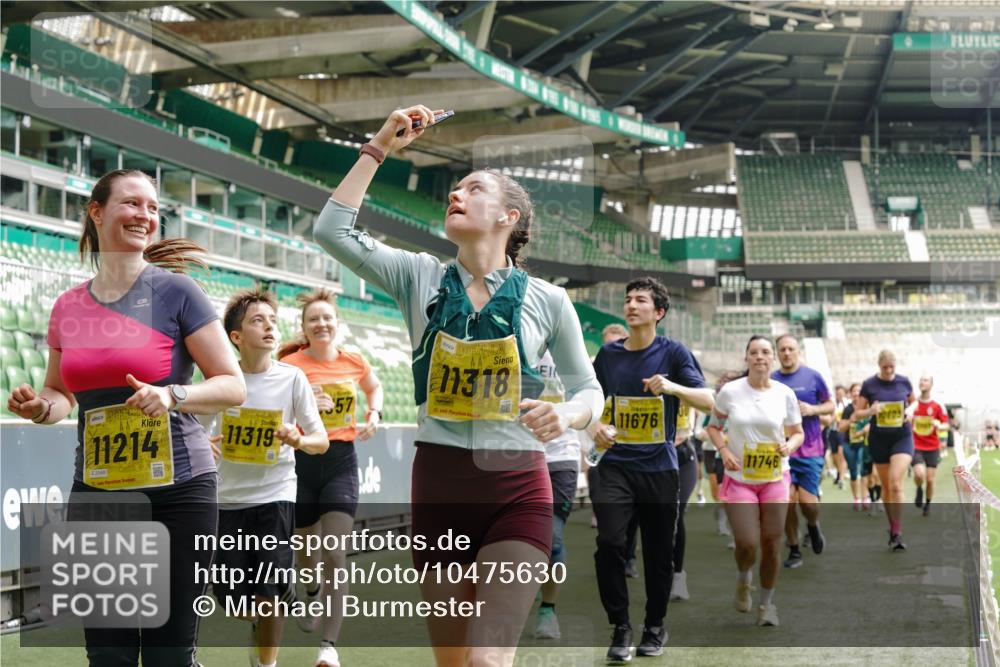 13.09.2026 - 21. swb-Marathon Bremen Michael Burmester http://msf.ph/oto/10475630 13.09.2026 10:38:55 Laufen im Stadion 10090, 10091, 10135, 10138, 10139, 10168, 10188, 10190, 10204, 10205, 10217, 10229, 10238, 10259, 10260, 10273, 10274, 10279, 10280, 10283, 10305, 10314, 10323, 10360, 10363, 10364, 10370, 10375, 10376, 10378, 10404, 10432, 10457, 10465, 10469, 10488, 10493, 10501, 10505, 10510, 10511, 10526, 10556, 10576, 10595, 10609, 10616, 10619, 10630, 10645, 10654, 10660, 10661, 10662, 10664, 10681, 10682, 10686, 10695, 10697, 10712, 10743, 10802, 10823 meine-sportfotos.de