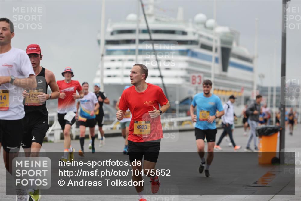 13.09.2026 - Kiel Lauf Andreas Tolksdorf http://msf.ph/oto/10475652 13.09.2026 11:47:58 Kiellinie 14, 1, 38, 1429, 38, 4923, 83 meine-sportfotos.de