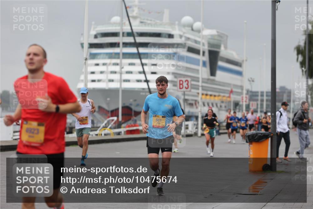 13.09.2026 - Kiel Lauf Andreas Tolksdorf http://msf.ph/oto/10475674 13.09.2026 11:47:59 Kiellinie 4823, 049, 39, 511, 3 meine-sportfotos.de