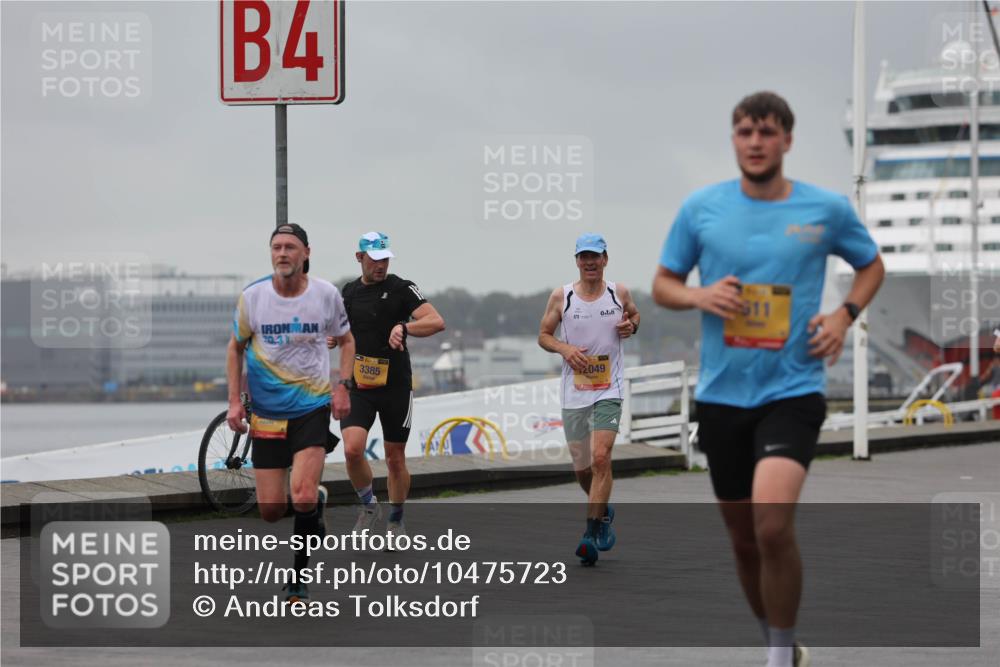 13.09.2026 - Kiel Lauf Andreas Tolksdorf http://msf.ph/oto/10475723 13.09.2026 11:48:02 Kiellinie 4, 70, 3198, 3385, 2049, 911 meine-sportfotos.de