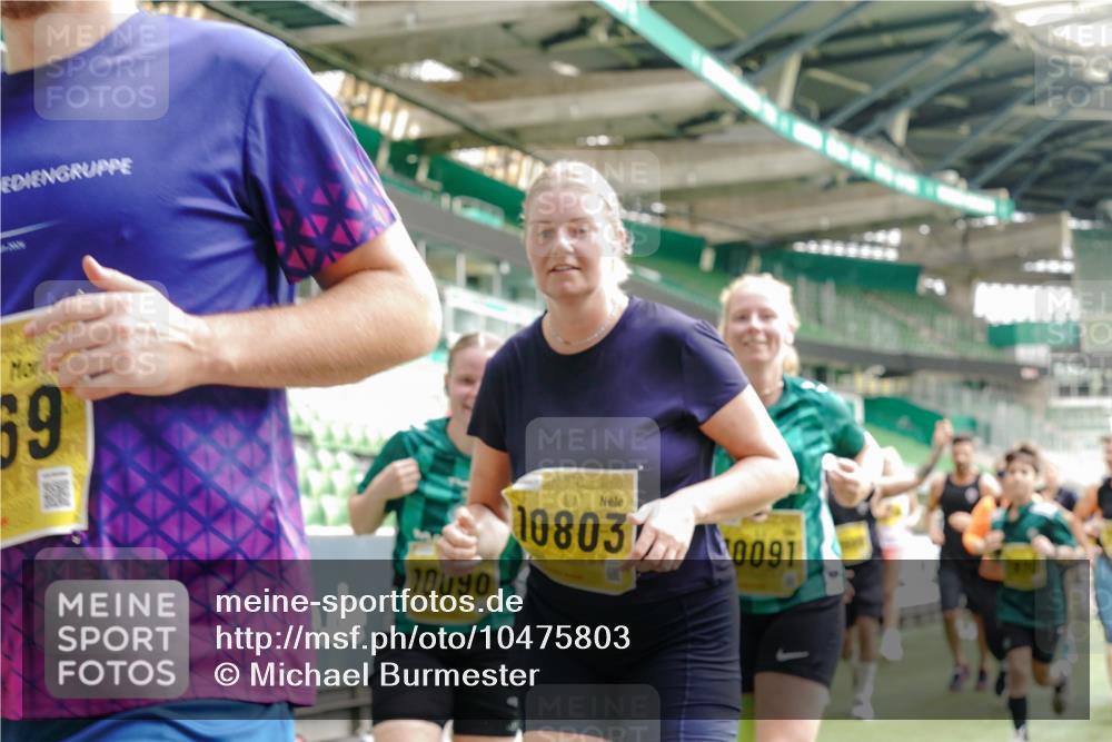 13.09.2026 - 21. swb-Marathon Bremen Michael Burmester http://msf.ph/oto/10475803 13.09.2026 10:39:01 Laufen im Stadion 10090, 10091, 10135, 10138, 10139, 10168, 10188, 10190, 10204, 10205, 10217, 10229, 10238, 10259, 10260, 10273, 10274, 10279, 10280, 10283, 10305, 10314, 10323, 10360, 10363, 10364, 10370, 10375, 10376, 10378, 10404, 10432, 10457, 10465, 10469, 10488, 10493, 10501, 10505, 10510, 10511, 10526, 10556, 10576, 10580, 10595, 10609, 10616, 10619, 10630, 10645, 10654, 10660, 10661, 10662, 10664, 10681, 10682, 10686, 10695, 10697, 10712, 10743, 10802, 10823 meine-sportfotos.de
