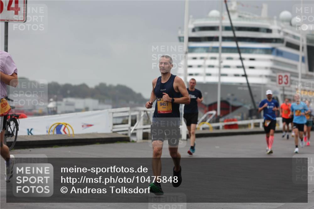 13.09.2026 - Kiel Lauf Andreas Tolksdorf http://msf.ph/oto/10475848 13.09.2026 11:48:21 Kiellinie 9366, 04, 3, 9451 meine-sportfotos.de