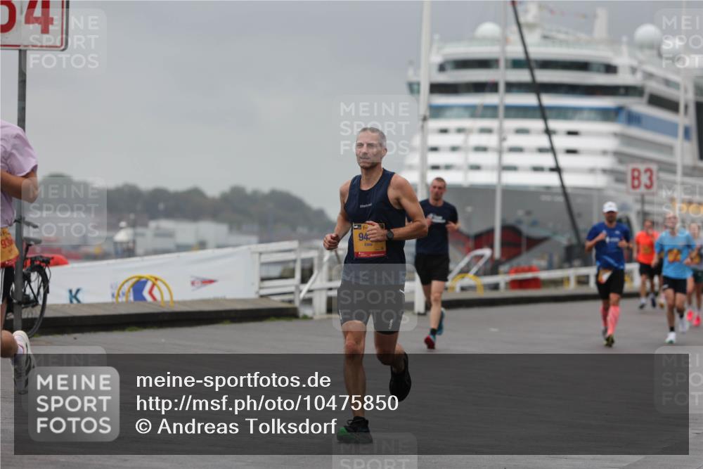 13.09.2026 - Kiel Lauf Andreas Tolksdorf http://msf.ph/oto/10475850 13.09.2026 11:48:21 Kiellinie 04, 3, 94 meine-sportfotos.de