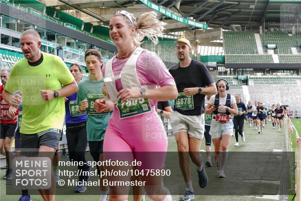 13.09.2026 - 21. swb-Marathon Bremen Michael Burmester http://msf.ph/oto/10475890 13.09.2026 13:16:44 Laufen im Stadion 134, 143, 153, 231, 263, 267, 271, 449, 588, 598, 612, 653, 990, 1057, 1185, 1312, 1465, 1539, 1813, 1825, 1874, 1987, 2013, 2067, 2096, 2218, 2259, 2351, 2363, 2381, 2385, 2386, 2389, 2419, 2468, 2532, 2550, 2562, 2579, 2586, 2655, 2664, 2667, 2678, 2698, 2760, 2778, 2783, 2797, 2799, 2821, 2846, 2859, 2874, 2974, 2984, 2996, 3001, 3075, 3104, 3133, 3157, 3165, 3185, 3195, 3213, 3237, 3265, 3314, 3331, 3366, 3382, 3387, 3431, 3479, 3486, 3501, 3506, 3512 meine-sportfotos.de