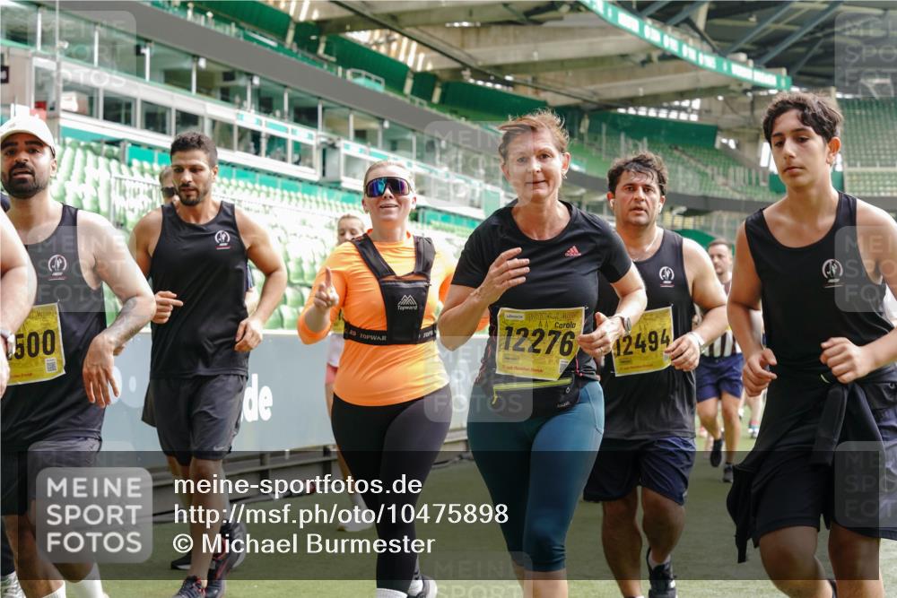 13.09.2026 - 21. swb-Marathon Bremen Michael Burmester http://msf.ph/oto/10475898 13.09.2026 10:39:05 Laufen im Stadion 10090, 10091, 10135, 10138, 10139, 10168, 10188, 10190, 10204, 10205, 10217, 10229, 10238, 10259, 10260, 10279, 10280, 10283, 10305, 10314, 10360, 10363, 10364, 10370, 10375, 10376, 10378, 10404, 10432, 10457, 10465, 10469, 10484, 10488, 10493, 10501, 10505, 10510, 10511, 10526, 10556, 10576, 10580, 10595, 10609, 10616, 10619, 10630, 10645, 10654, 10660, 10661, 10662, 10664, 10681, 10682, 10686, 10695, 10697, 10712, 10737, 10743, 10802, 10823 meine-sportfotos.de