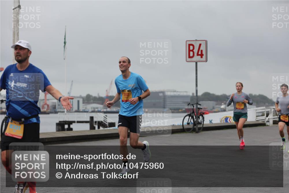 13.09.2026 - Kiel Lauf Andreas Tolksdorf http://msf.ph/oto/10475960 13.09.2026 11:48:32 Kiellinie 3502, 4 meine-sportfotos.de