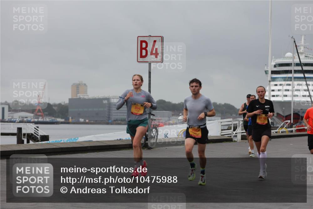 13.09.2026 - Kiel Lauf Andreas Tolksdorf http://msf.ph/oto/10475988 13.09.2026 11:48:33 Kiellinie 4, 894, 7097, 8170 meine-sportfotos.de