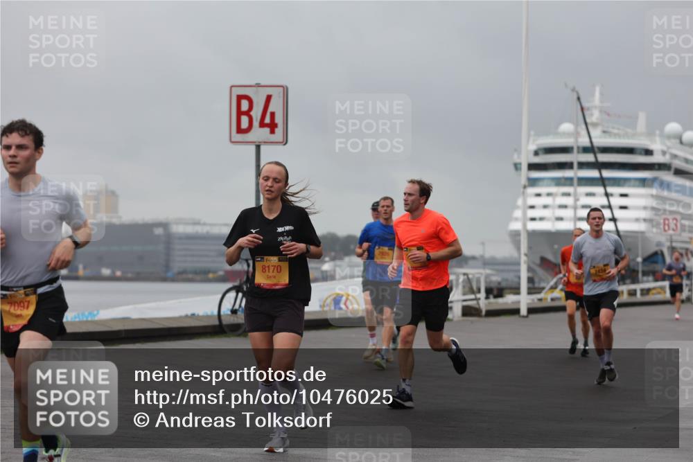 13.09.2026 - Kiel Lauf Andreas Tolksdorf http://msf.ph/oto/10476025 13.09.2026 11:48:35 Kiellinie 7097, 4, 38, 8170, 3 meine-sportfotos.de